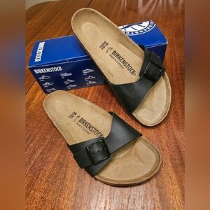 BIRKENSTOCK Madrid Single Strap Black Leather Sandals, Size 39  New In Box